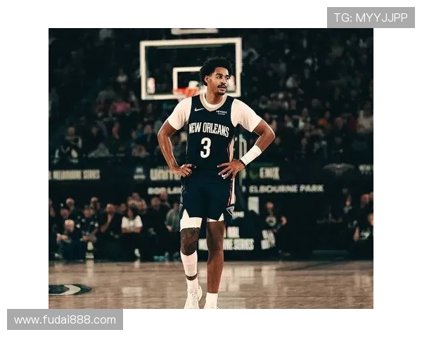 普尔半场表现抢眼7投2中贡献全队最高12分并罚球全中6次